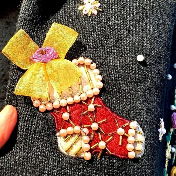 vintage Christmas Sweater 90s Beaded Xmas Stockings Black Cotton Ramie 10 12 - Picture 2 of 13